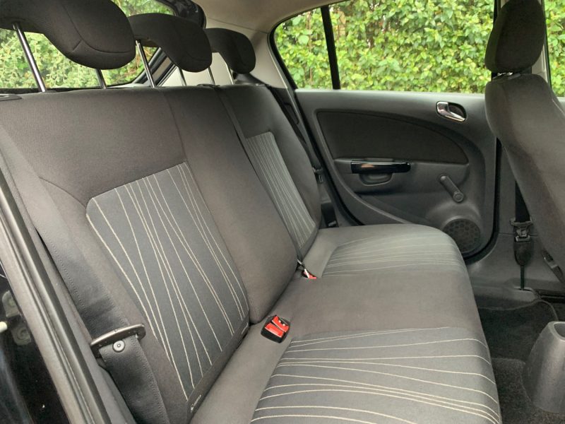 OPEL CORSA 1.2 80 ESSENTIA 2007