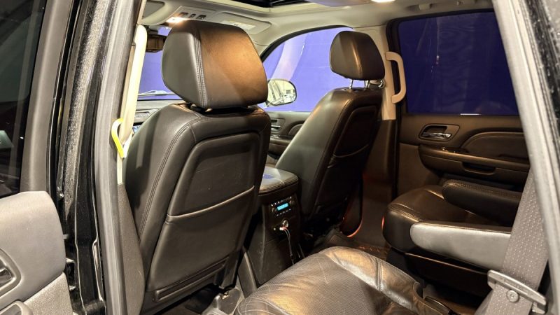 Cadillac  Escalade 409ch 2008 - GPL - 7 place - Sièges chauffants - TV escamotable - Peinture neuve 