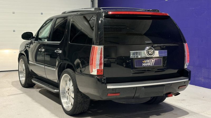 Cadillac  Escalade 409ch 2008 - GPL - 7 place - Sièges chauffants - TV escamotable - Peinture neuve 