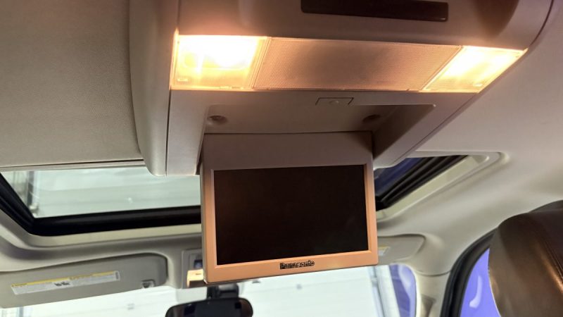 Cadillac  Escalade 409ch 2008 - GPL - 7 place - Sièges chauffants - TV escamotable - Peinture neuve 