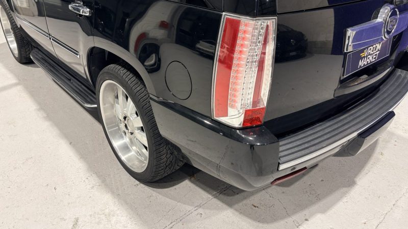 Cadillac  Escalade 409ch 2008 - GPL - 7 place - Sièges chauffants - TV escamotable - Peinture neuve 