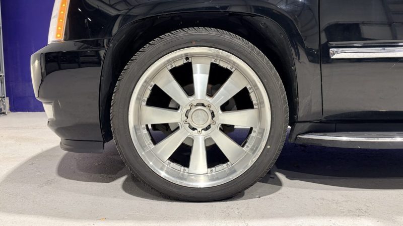 Cadillac  Escalade 409ch 2008 - GPL - 7 place - Sièges chauffants - TV escamotable - Peinture neuve 