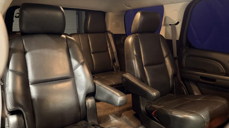 Cadillac  Escalade 409ch 2008 - GPL - 7 place - Sièges chauffants - TV escamotable - Peinture neuve 