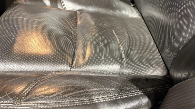 Cadillac  Escalade 409ch 2008 - GPL - 7 place - Sièges chauffants - TV escamotable - Peinture neuve 