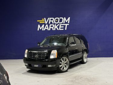 Cadillac  Escalade V8 409ch  - GPL - 6 places - Sièges chauffants - TV escamotable - Peinture neuve 