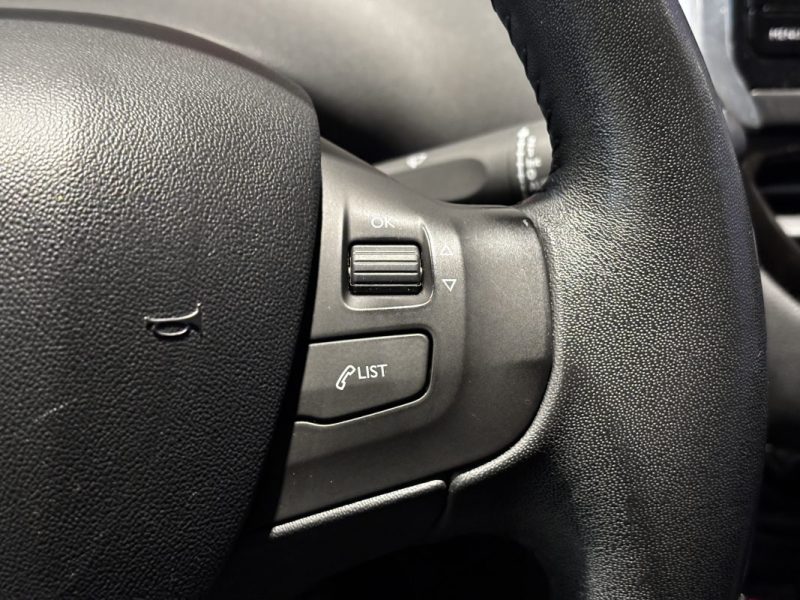 Peugeot 208 1.6l e-HDI 92ch 5P 