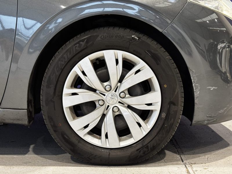 Peugeot 208 1.6l e-HDI 92ch 5P 