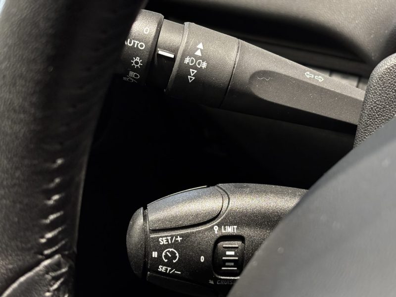 Peugeot 208 1.6l e-HDI 92ch 5P 