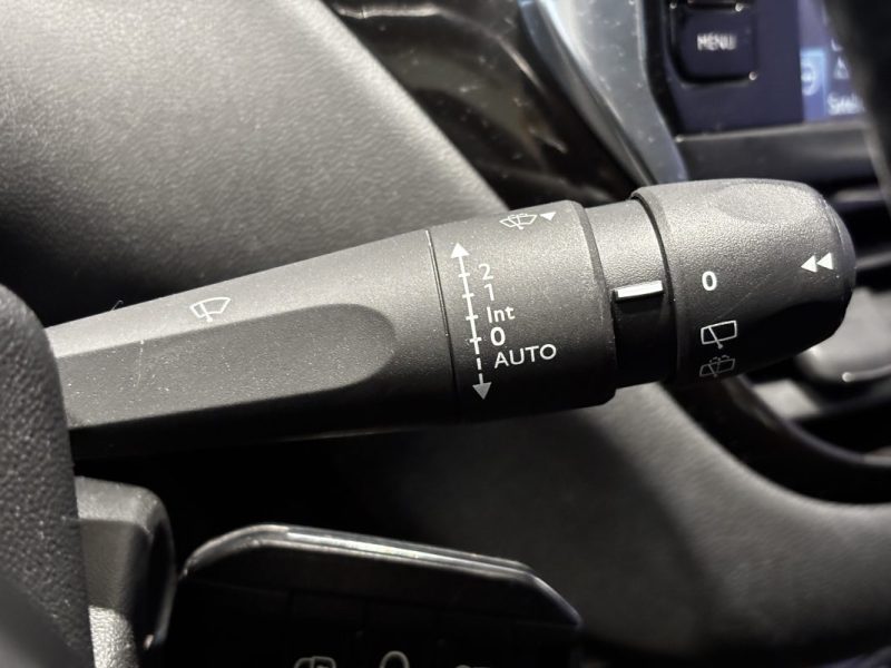 Peugeot 208 1.6l e-HDI 92ch 5P 