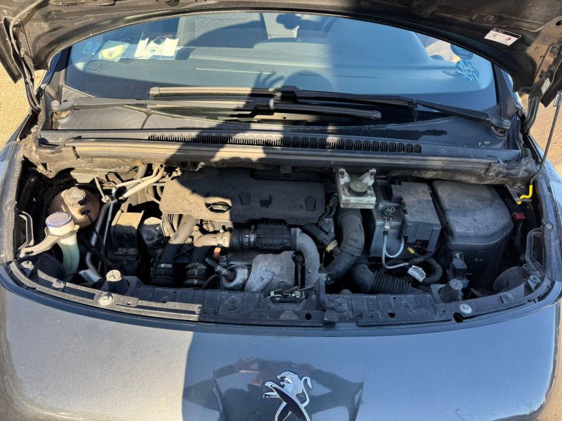 PEUGEOT 3008 1.6 HDI - 8V TURBO 2014