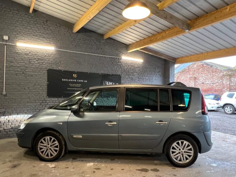 RENAULT  ESPACE IV 2.0 DCI 150CV INITIALE PARIS 7 PLACES  2011