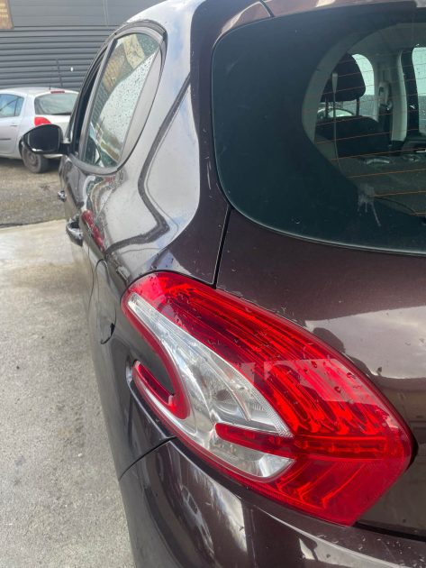 PEUGEOT 208 1.6 HDI 92CH BVM5 ACTIVE 