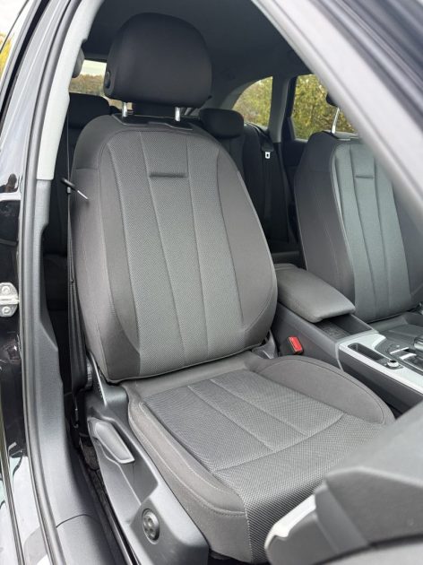 AUDI A4 35 TDI 163ch Business line S-TRONIC / CAMÉRA DE RECUL / COFFRE ÉLECTRIQUE