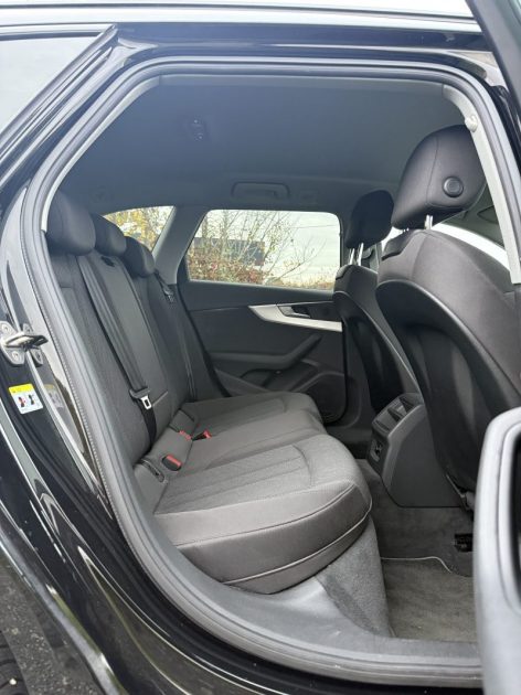 AUDI A4 35 TDI 163ch Business line S-TRONIC / CAMÉRA DE RECUL / COFFRE ÉLECTRIQUE