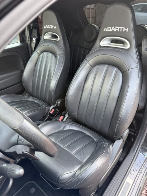 ABARTH 595 1.4 Turbo 180ch Competizione BVA / TOIT OUVRANT / VOLANT CARBONE / BEATS