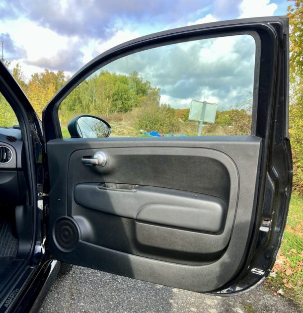 ABARTH 595 1.4 Turbo 180ch Competizione BVA / TOIT OUVRANT / VOLANT CARBONE / BEATS