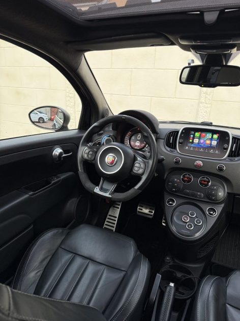 ABARTH 595 1.4 Turbo 180ch Competizione BVA / TOIT OUVRANT / VOLANT CARBONE / BEATS
