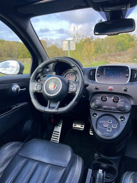 ABARTH 595 1.4 Turbo 180ch Competizione BVA / TOIT OUVRANT / VOLANT CARBONE / BEATS
