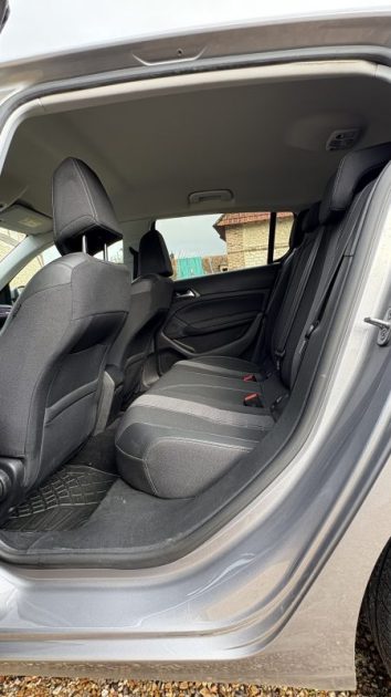 PEUGEOT 308 1.5 BlueHDi 130ch S&S Active / Feux LED-Xenon / Camera de recul / Apple Carplay