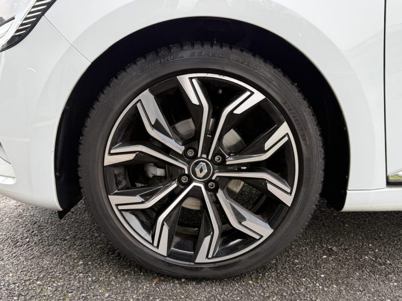 RENAULT CLIO V 1.0 TCE 90cv Intens Carplay / Caméra de recul / Jantes 17 Pouces