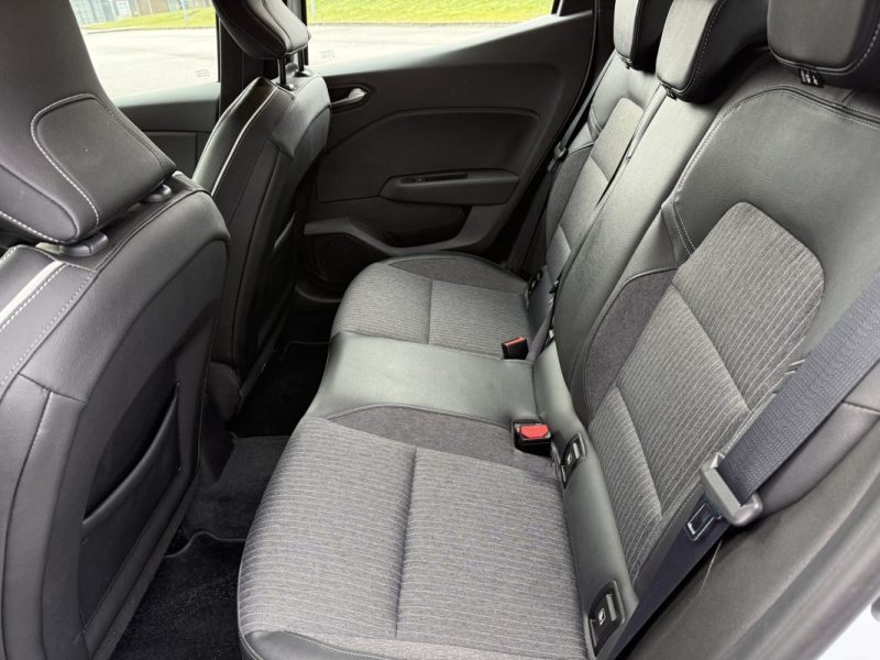 RENAULT CLIO V 1.0 TCE 90cv Intens Carplay / Caméra de recul / Jantes 17 Pouces