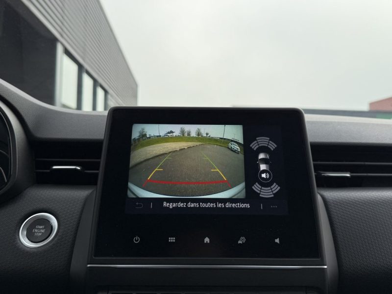RENAULT CLIO V 1.0 TCE 90cv Intens Carplay / Caméra de recul / Jantes 17 Pouces