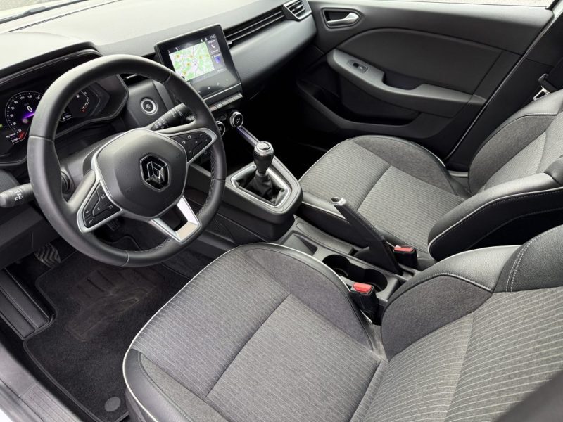 RENAULT CLIO V 1.0 TCE 90cv Intens Carplay / Caméra de recul / Jantes 17 Pouces