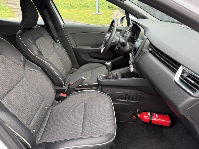 RENAULT CLIO V 1.0 TCE 90cv Intens Carplay / Caméra de recul / Jantes 17 Pouces