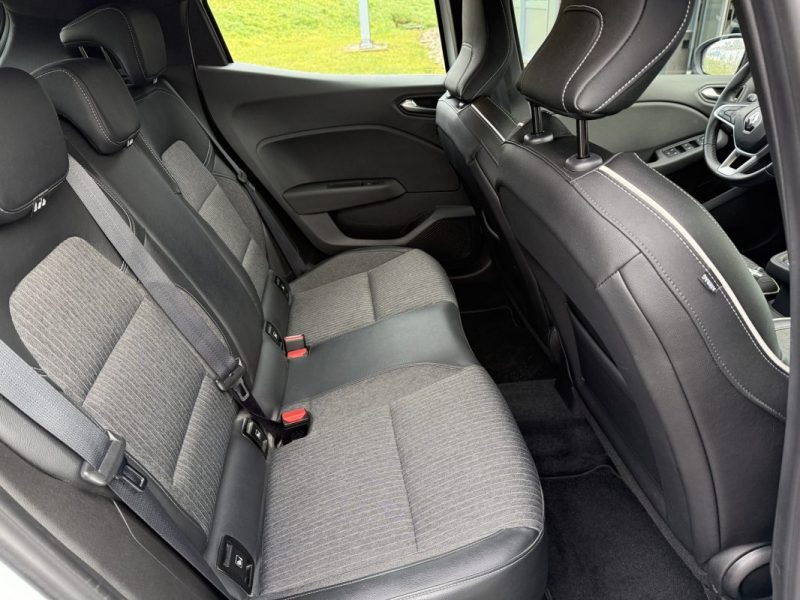 RENAULT CLIO V 1.0 TCE 90cv Intens Carplay / Caméra de recul / Jantes 17 Pouces