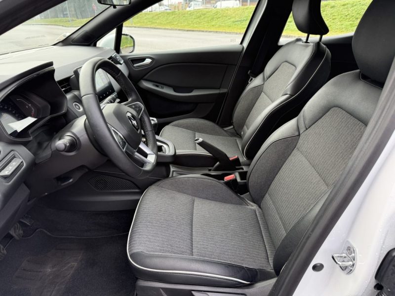 RENAULT CLIO V 1.0 TCE 90cv Intens Carplay / Caméra de recul / Jantes 17 Pouces