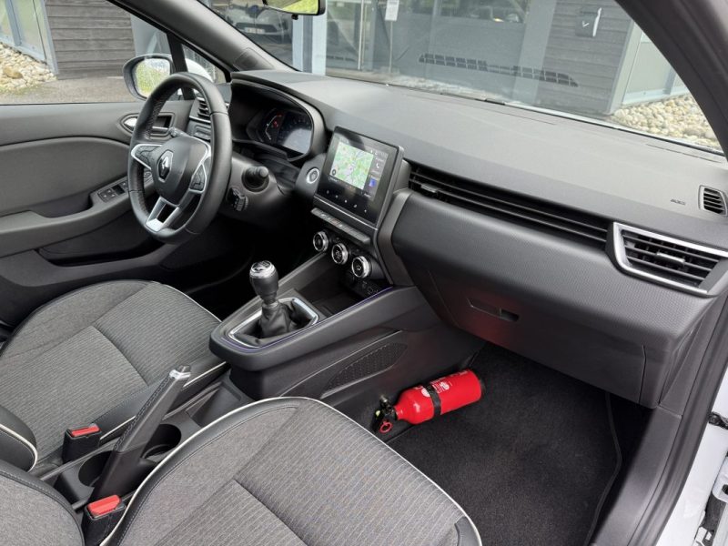 RENAULT CLIO V 1.0 TCE 90cv Intens Carplay / Caméra de recul / Jantes 17 Pouces