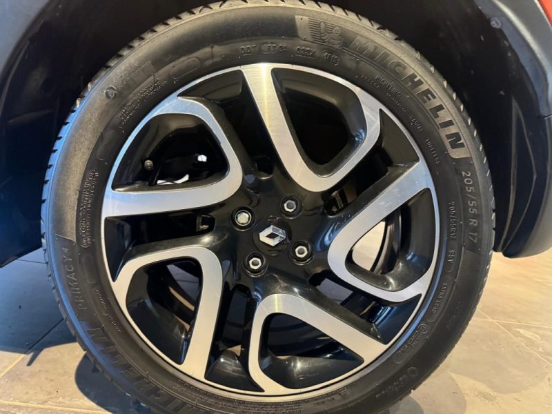 RENAULT CAPTUR 0.9 TCE 90 INTENS / 1ERE MAIN / ENTRETIEN RENAULT COMPLET  2014