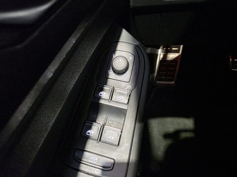 VOLKSWAGEN GOLF VIII 1.4 eHybrid 245ch GTE DSG6 / SUIVI VW / TOIT OUVRANT