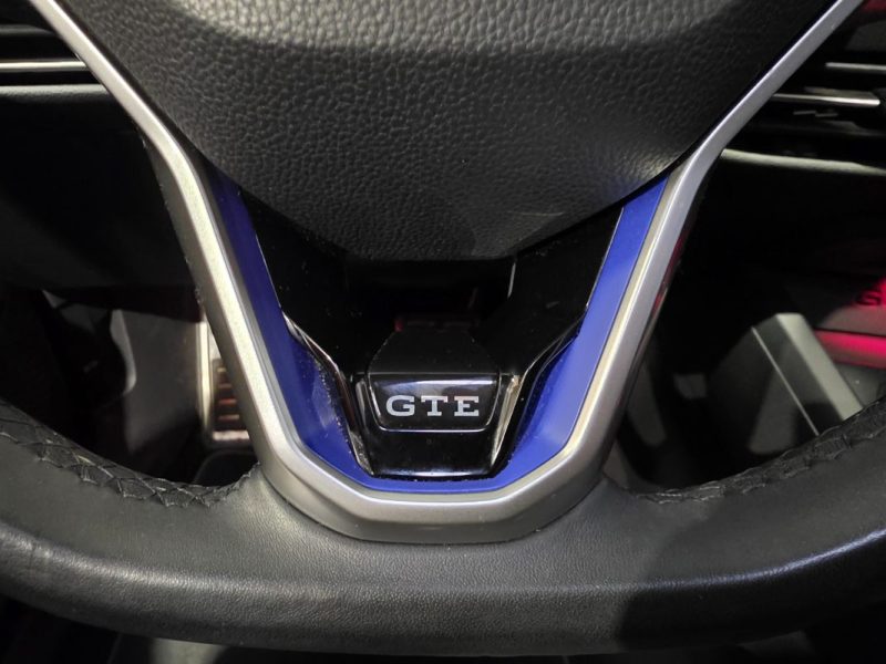VOLKSWAGEN GOLF 8 1.4 eHybrid 245ch GTE DSG6 / SUIVI VW / TOIT OUVRANT