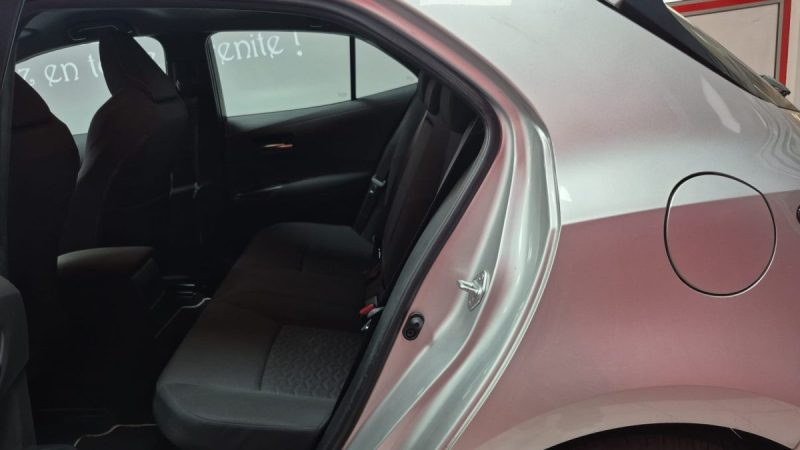 TOYOTA COROLLA BERLINE HYBRIDE 122cv DYNAMIC BUSINESS /1 ERE MAIN/TVA RECUPERABLE