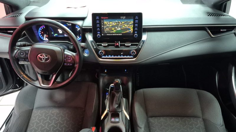 TOYOTA COROLLA TOURING SPORTS 122cv DYNAMIC BUSINESS/1 ERR MAIN/TVA RECUPERABLE