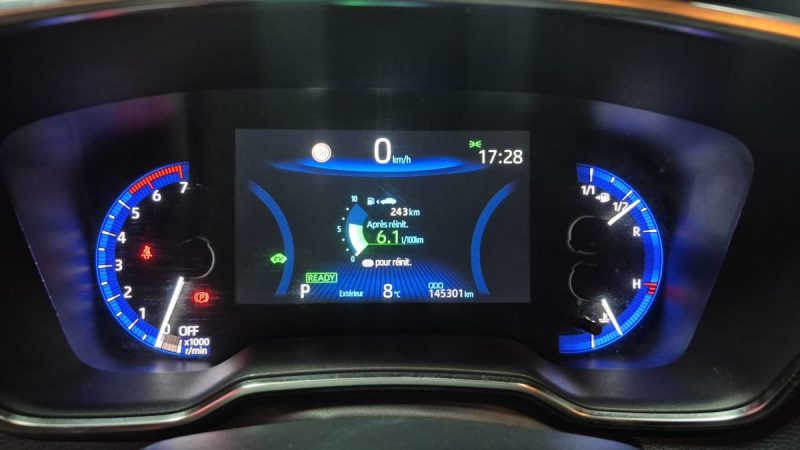 TOYOTA COROLLA TOURING SPORTS 122cv DYNAMIC BUSINESS/1 ERR MAIN/TVA RECUPERABLE