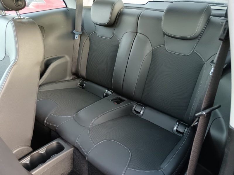 OPEL ADAM 1.4 TWINPORT 87 cv GLAM / Carplay / Toit pano / Bluetooth