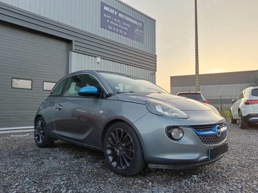 OPEL ADAM 1.4 TWINPORT 87 cv GLAM / Carplay / Toit pano / Bluetooth / CT OK -6MOIS