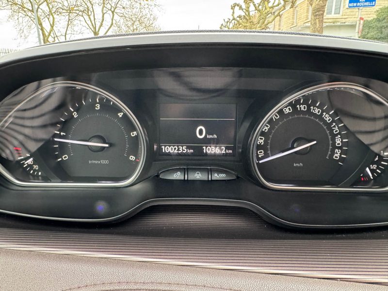 PEUGEOT 2008 CROSSWAY 1.6 E-HDI92 FAP ALLURE/TOIT PANORAMIQUE/ATTELAGE/GARANTIE 6 MOIS  