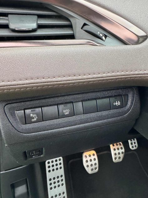 PEUGEOT 2008 CROSSWAY 1.6 E-HDI92 FAP ALLURE/TOIT PANORAMIQUE/ATTELAGE/GARANTIE 6 MOIS  