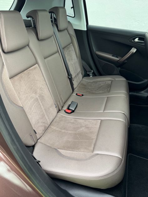 PEUGEOT 2008 CROSSWAY 1.6 E-HDI92 FAP ALLURE/TOIT PANORAMIQUE/ATTELAGE/GARANTIE 6 MOIS  