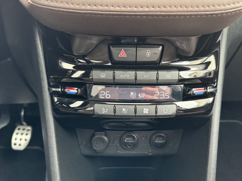 PEUGEOT 2008 CROSSWAY 1.6 E-HDI92 FAP ALLURE/TOIT PANORAMIQUE/ATTELAGE/GARANTIE 6 MOIS  