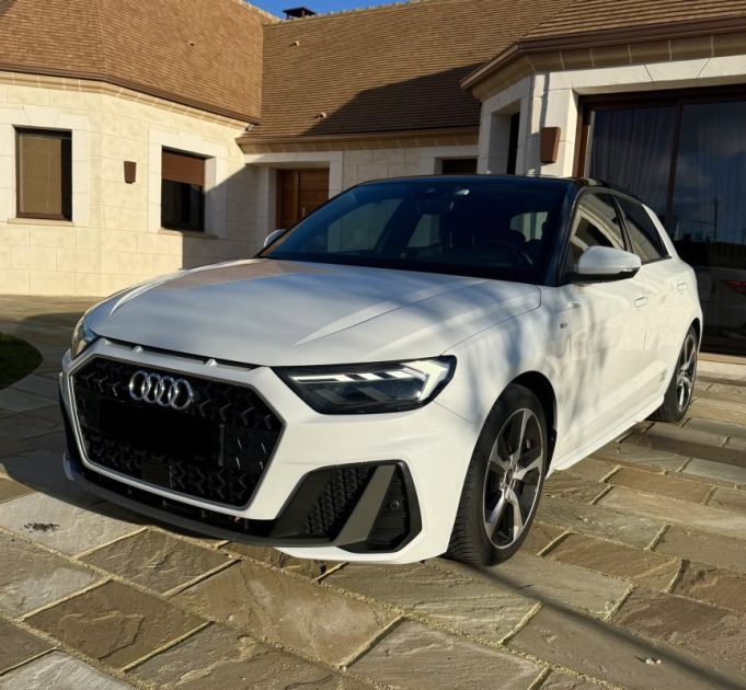 AUDI A1 SPORTBACK 30 TFSI 110ch S-TRONIC S LINE / CAMERA DE RECUL / SIÈGES CHAUFFANTS 