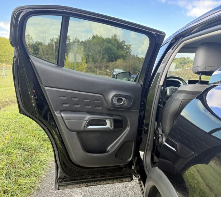 CITROËN C5 AIRCROSS 1.5 BLUE HDI 130ch C-SERIES S&S / SIÈGES CHAUFFANTS / ENTRETIEN COMPLET A JOUR