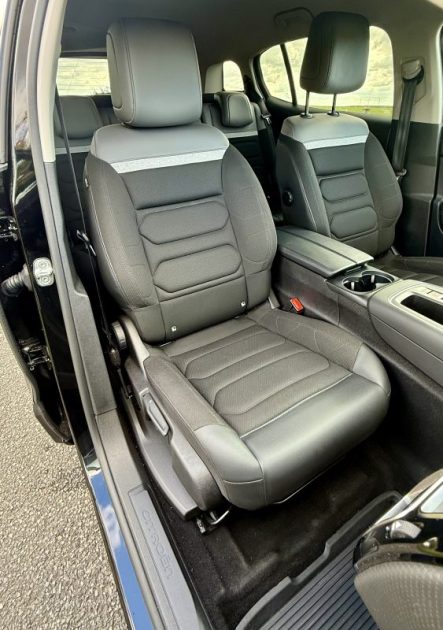 CITROËN C5 AIRCROSS 1.5 BLUE HDI 130ch C-SERIES S&S / SIÈGES CHAUFFANTS / ENTRETIEN COMPLET A JOUR