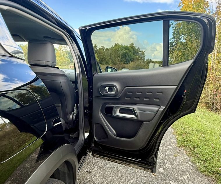 CITROËN C5 AIRCROSS 1.5 BLUE HDI 130ch C-SERIES S&S / SIÈGES CHAUFFANTS / ENTRETIEN COMPLET A JOUR