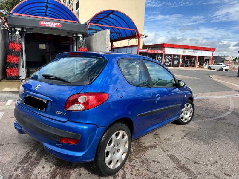 PEUGEOT 206+ 1.4 