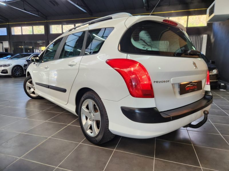 PEUGEOT 308 1.6HDI ATTELAGE*TOIT PANO*