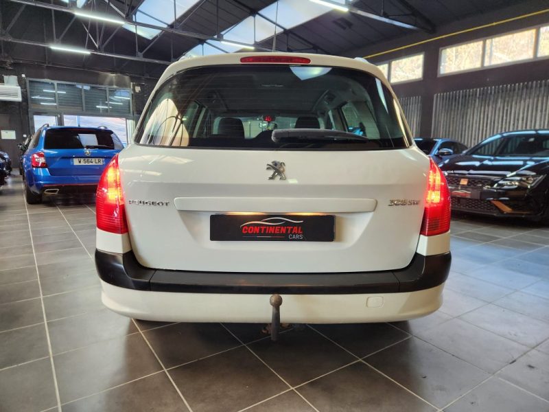 PEUGEOT 308 1.6HDI ATTELAGE*TOIT PANO*